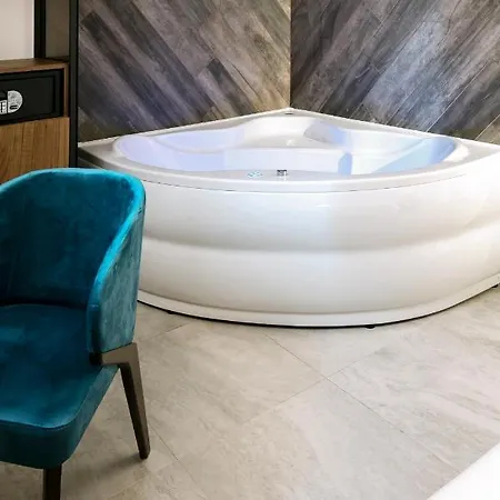 The Location Гостьовий будинок 4*